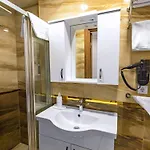 Quinnova 4*
