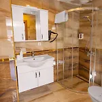 فندق Quinnova