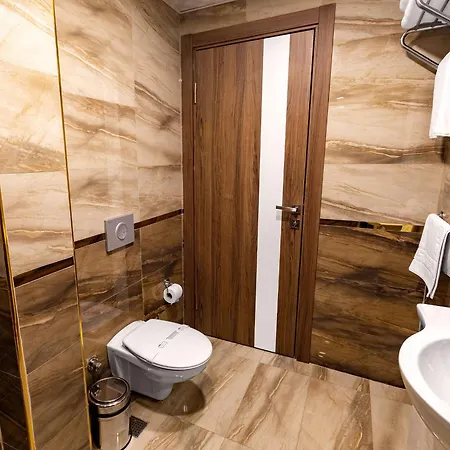 Quinnova Hotel Istanboel