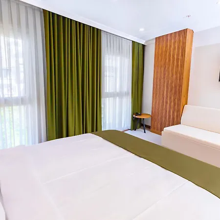Hotel Quinnova 4*